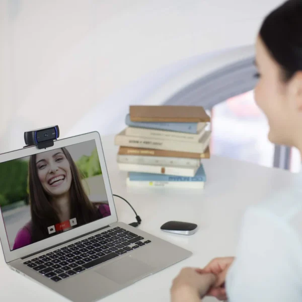 Logitech C920 HD Pro Webcam - 1080p / 30fps / USB 2.0 / Black - Webcam
